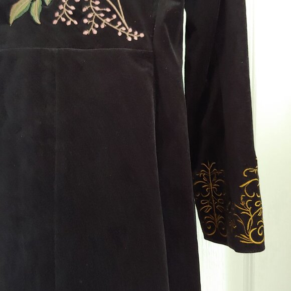 Cabi Carol Anderson Black Velour Embroidered Gilmore Practical Magic Vibe Coat 6 - Picture 13 of 16